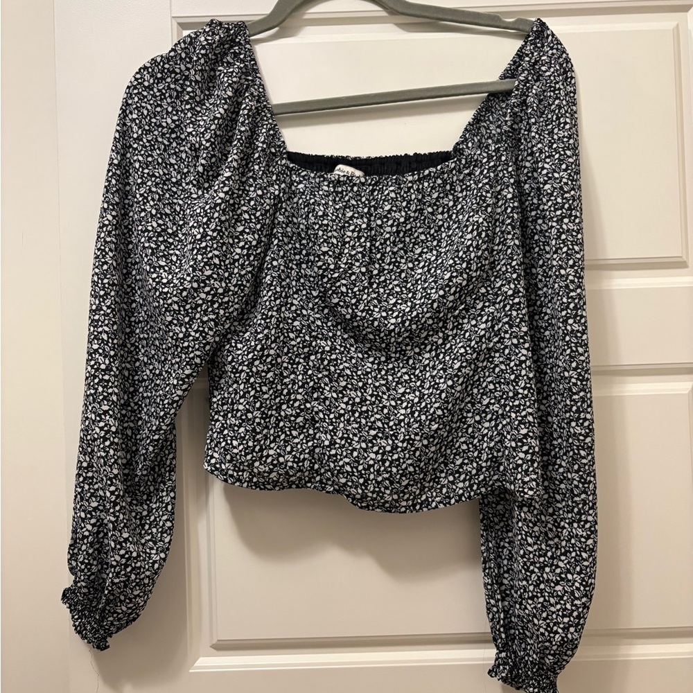 Abercrombie Floral Black and White Women's Top